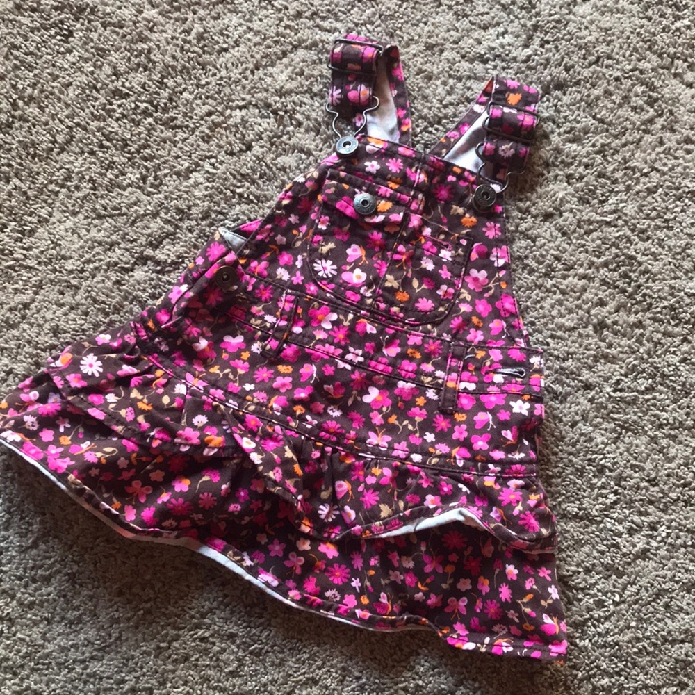 Oshkosh B’gosh skirtall 6M